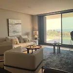 Ocean View Luxury Retreat *